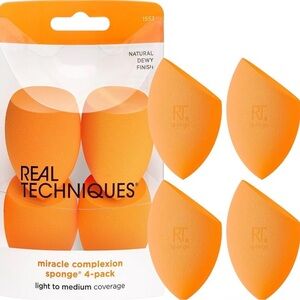 Real Techniques Miracle Complexion Beauty Sponge Makeup Blender, Set of 4